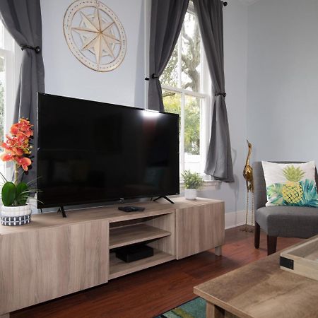 Beautiful Two-Story In Central Galveston, Short Walk To Beach, Near Downtown! | Seas The Breeze Villa Eksteriør billede