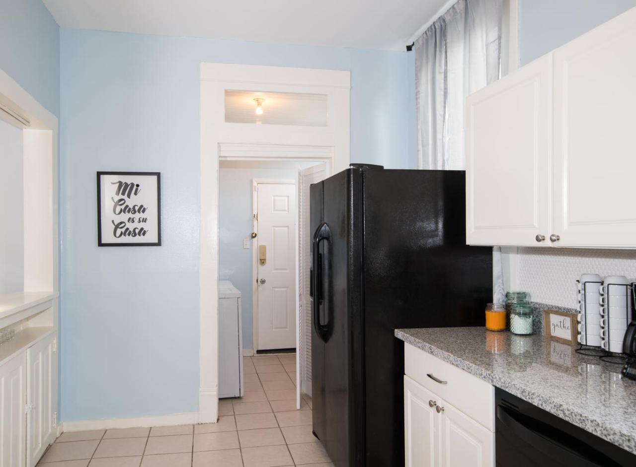 Beautiful Two-Story In Central Galveston, Short Walk To Beach, Near Downtown! | Seas The Breeze Villa Eksteriør billede