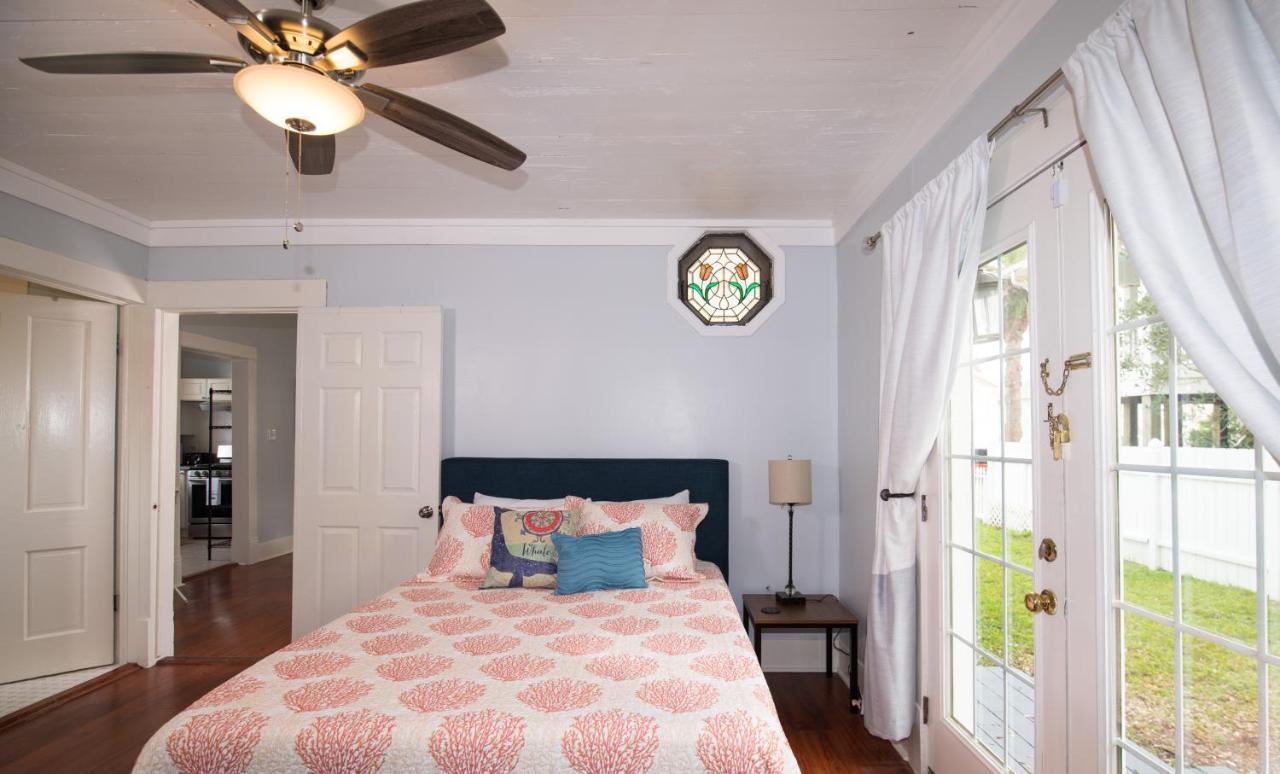 Beautiful Two-Story In Central Galveston, Short Walk To Beach, Near Downtown! | Seas The Breeze Villa Eksteriør billede